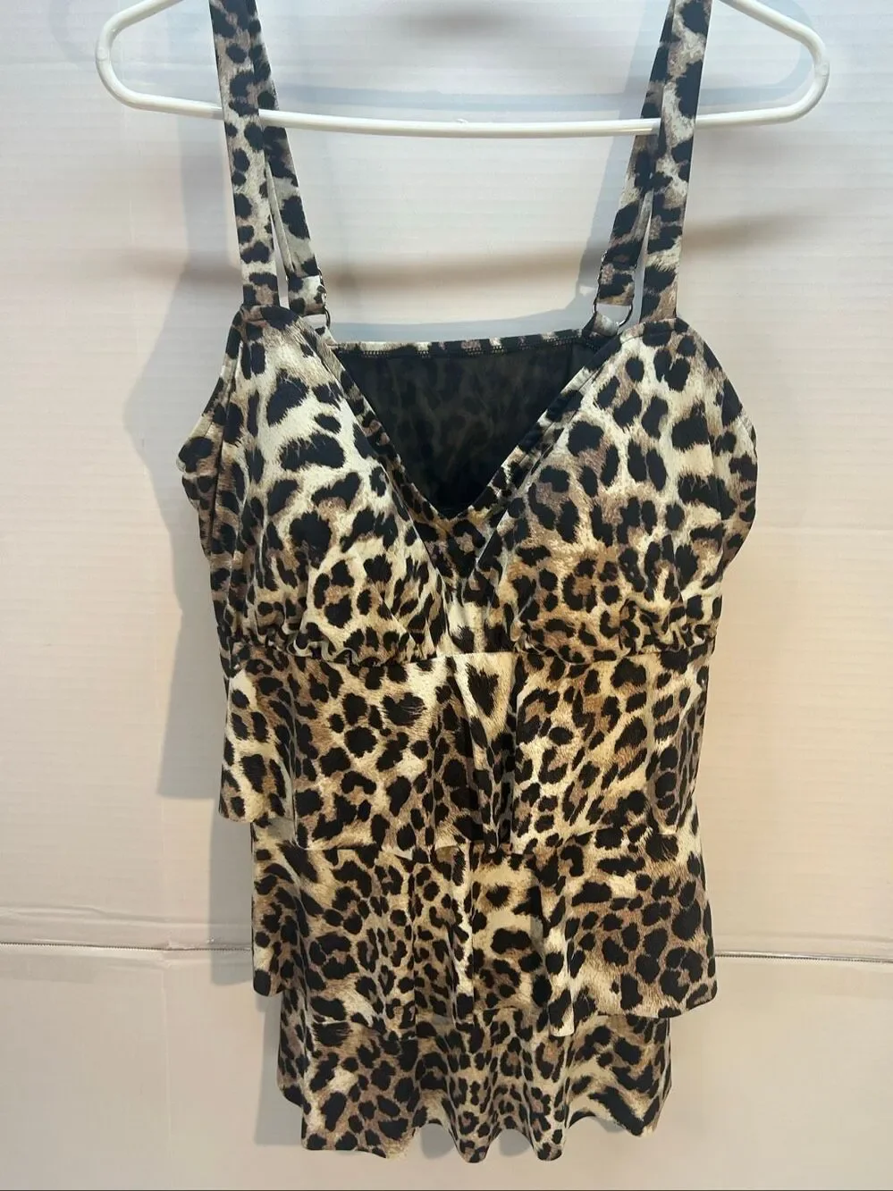 Tiered Ruffle Leopard Print Tankini Top Only Adjustable Straps Women’s Size 18W